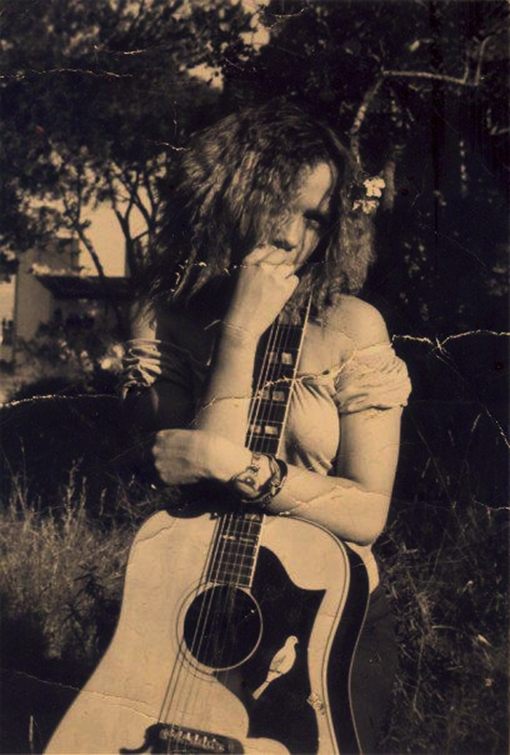 Montse; La Panameña